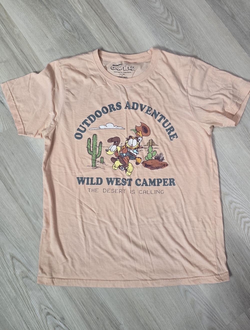 Outdoors Adventures Garfield Cowboy Salmon Pink T-shirt Size L